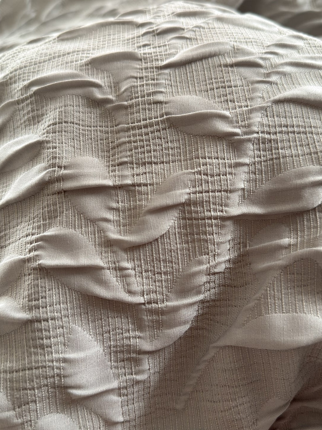 Branch Texture Jacquard Bedding Set original reference image 1
