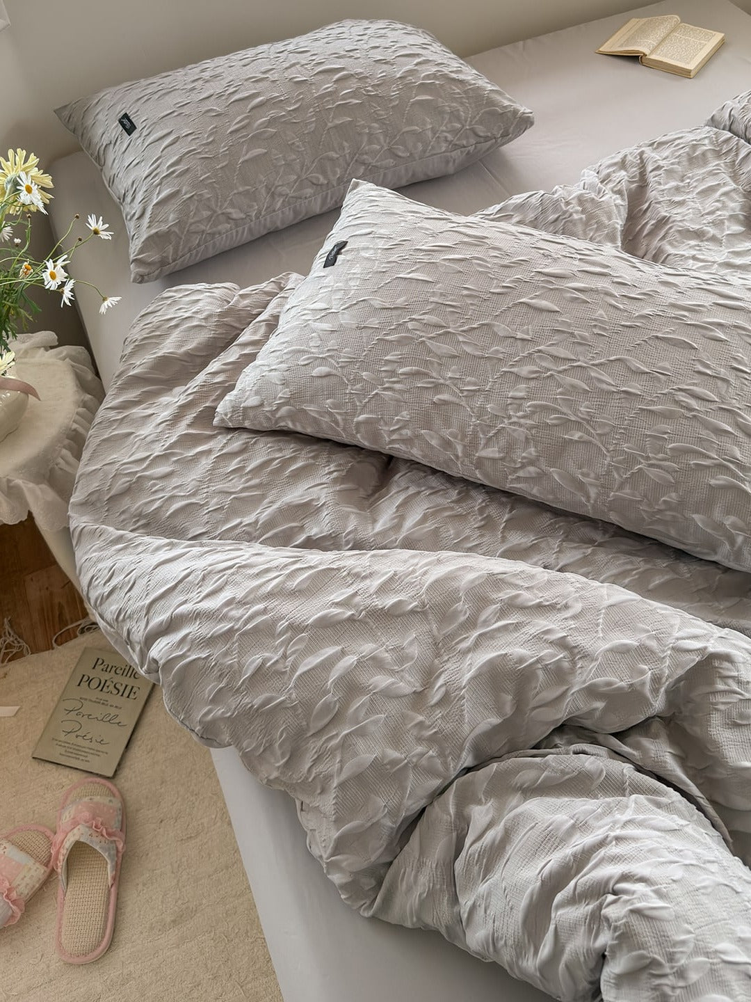 Branch Texture Jacquard Bedding Set original reference image 2