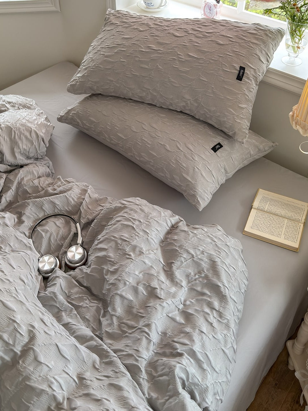 Branch Texture Jacquard Bedding Set original reference image 4