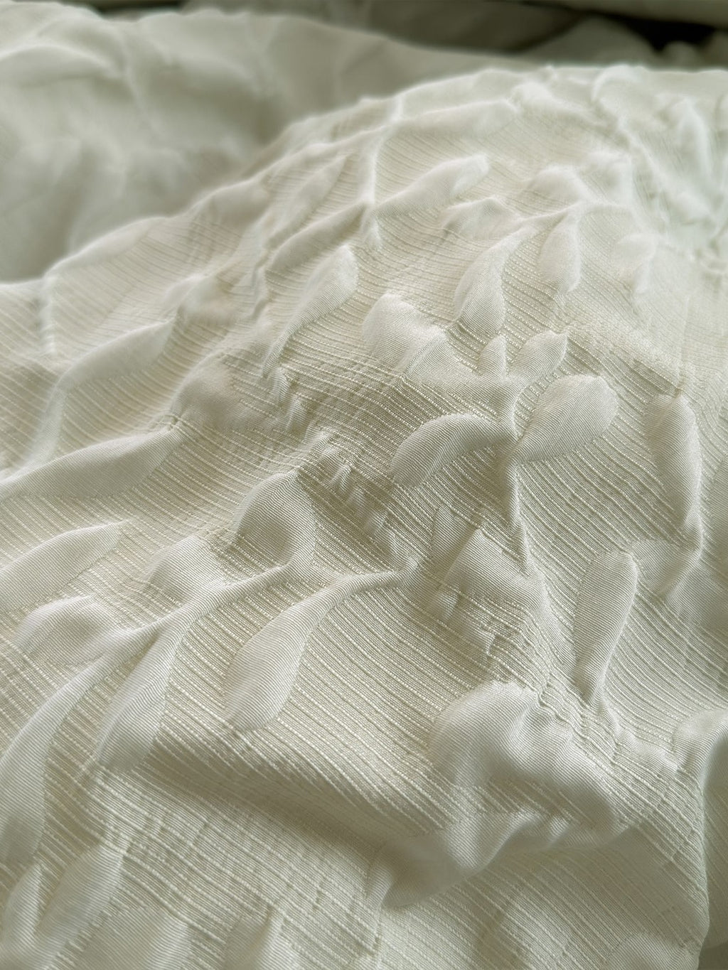 Branch Texture Jacquard Bedding Set original reference image 25