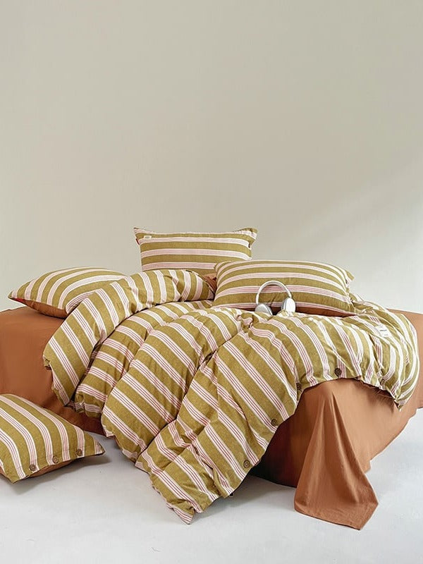 Button Stripe Bedding Set original reference image 13