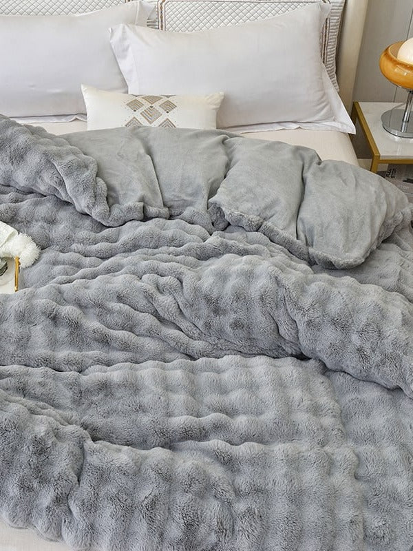 Cloud Grid Faux-Fur Bedding Set original reference image 7