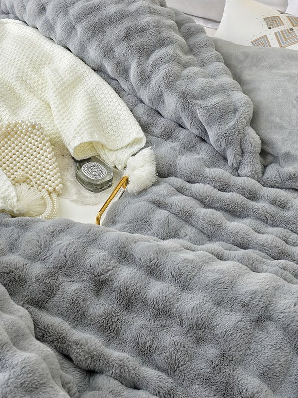 Cloud Grid Faux-Fur Bedding Set original reference image 8