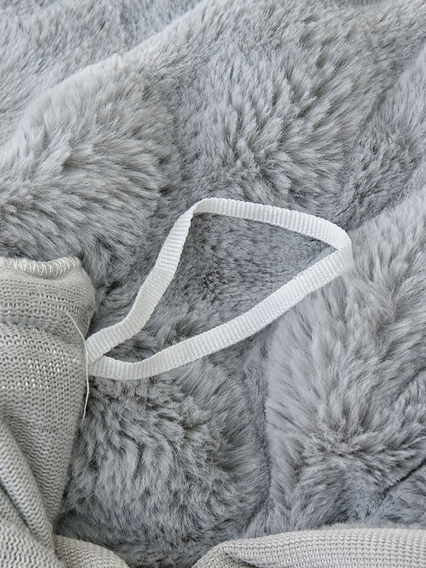 Cloud Grid Faux-Fur Bedding Set original reference image 11
