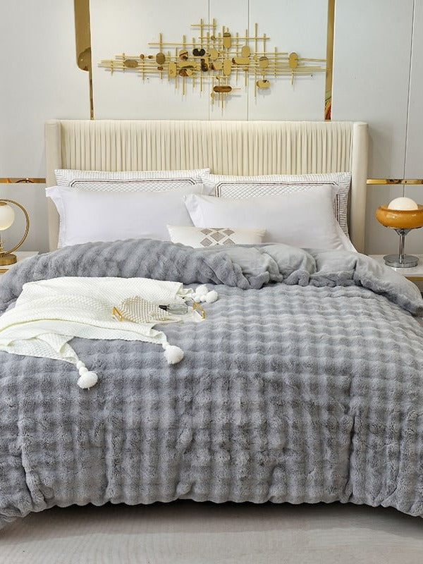 Cloud Grid Faux-Fur Bedding Set original reference image 12