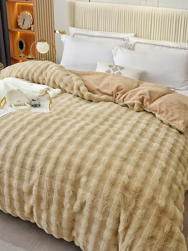 Cloud Grid Faux-Fur Bedding Set original reference image 14