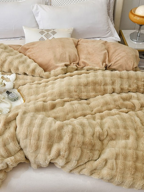 Cloud Grid Faux-Fur Bedding Set original reference image 16