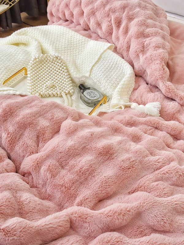 Cloud Grid Faux-Fur Bedding Set original reference image 29