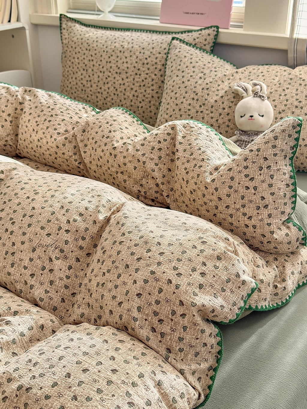 Cloud Puff Printed Bedding Set original reference image 4