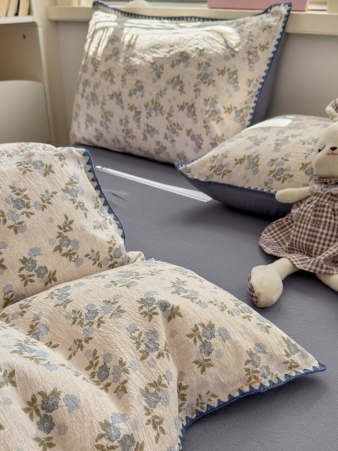 Cloud Puff Printed Bedding Set original reference image 43