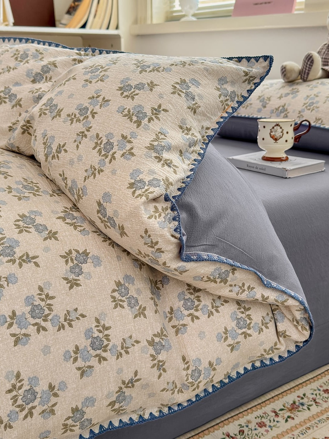 Cloud Puff Printed Bedding Set original reference image 44