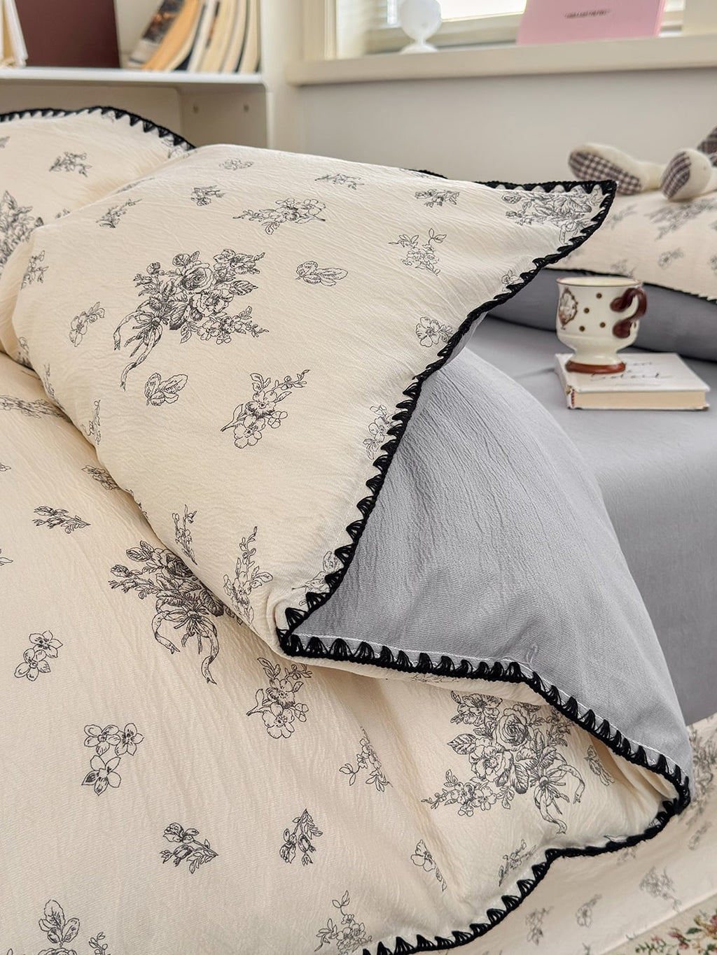 Cloud Puff Printed Bedding Set original reference image 50