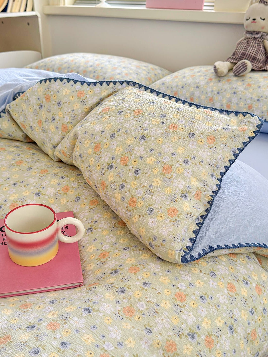 Cloud Puff Printed Bedding Set original reference image 92