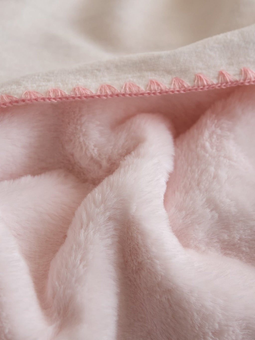 Cloud Rabbit Plush Throw Blanket original reference image 14