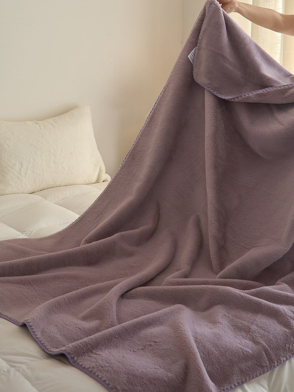 Cloud Rabbit Plush Throw Blanket original reference image 20