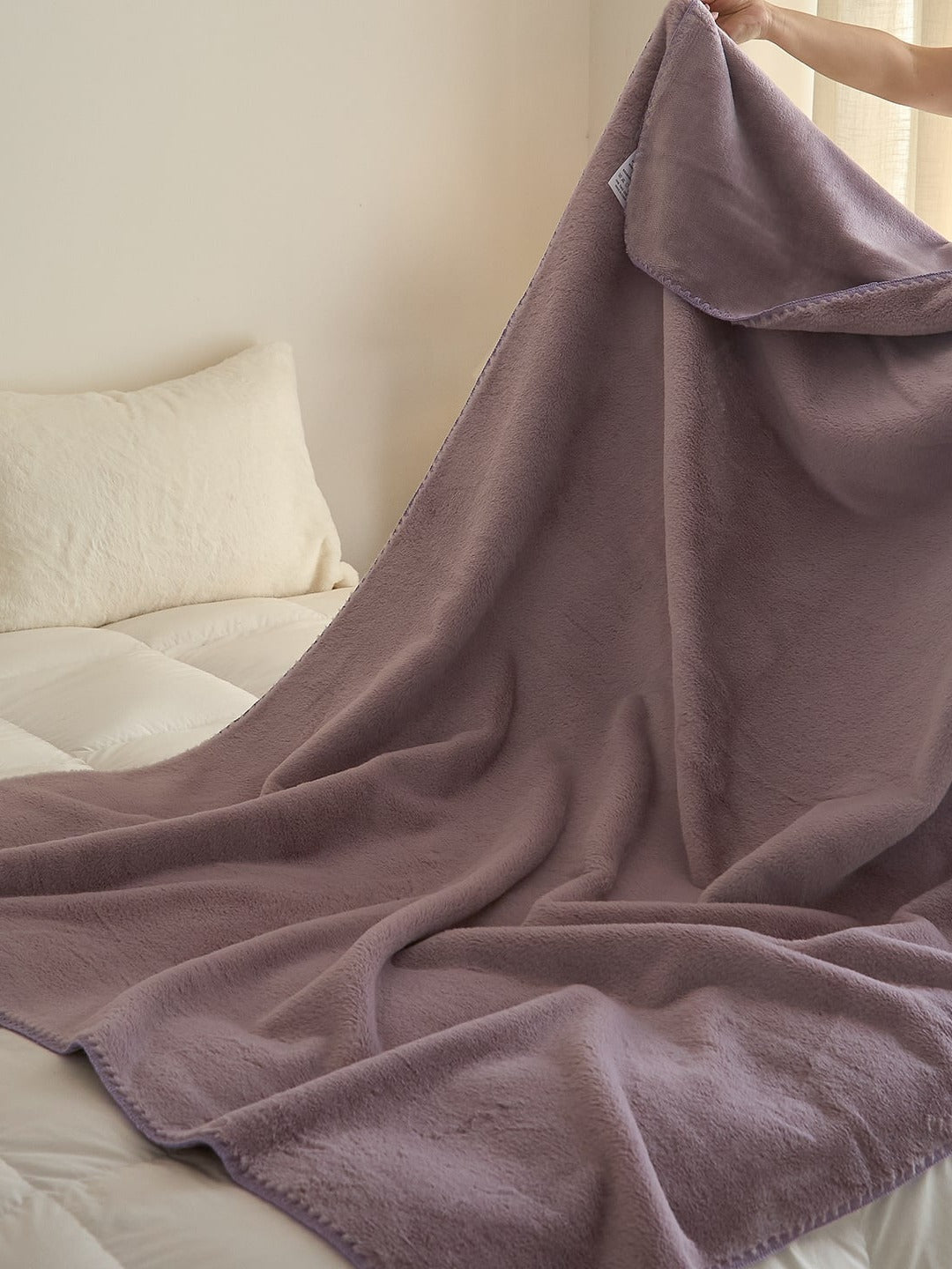 Cloud Rabbit Plush Throw Blanket original reference image 20
