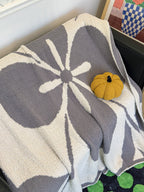 Floral Knit Plush Throw Blanket original reference image 27