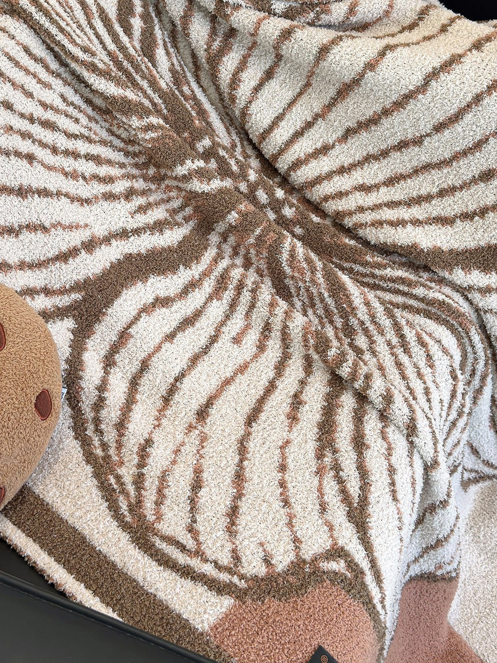 Floral Knit Plush Throw Blanket original reference image 40