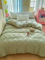 Heartline Clip-Jacquard Bedding Set original reference image 9