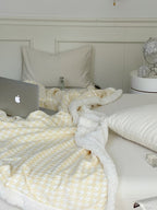 Houndstooth Sherpa Throw Blanket original reference image 20