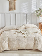Leafwork Clip-Jacquard Bedding Set original reference image 2