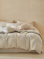 Leafwork Clip-Jacquard Bedding Set original reference image 28