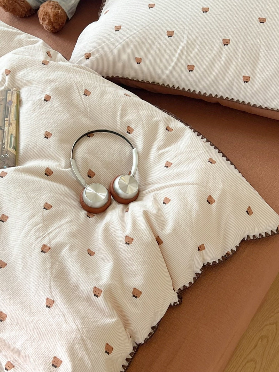 Meadow Embroidered Double-Gauze Duvet Cover Set original reference image 11