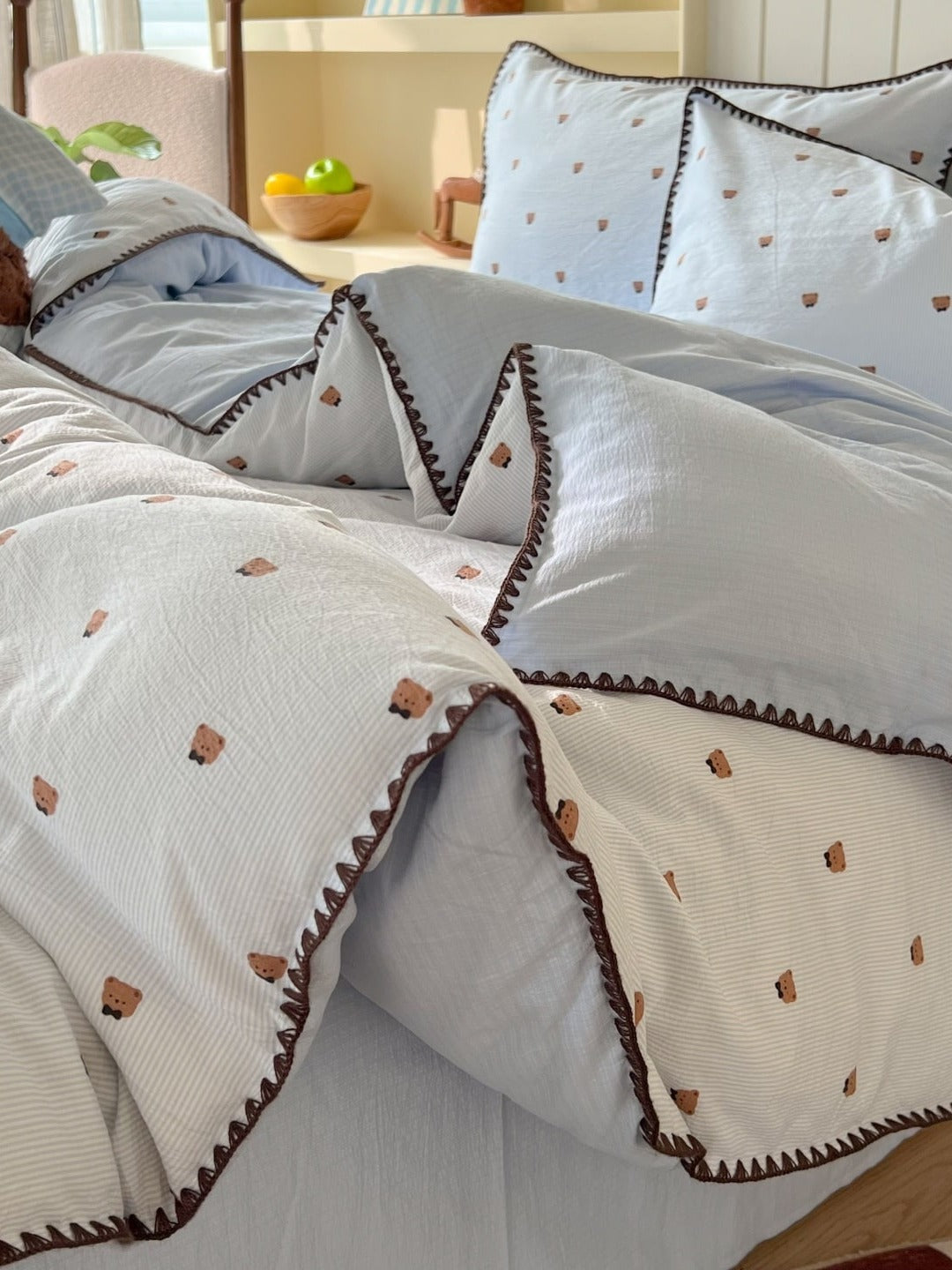 Meadow Embroidered Double-Gauze Duvet Cover Set original reference image 13