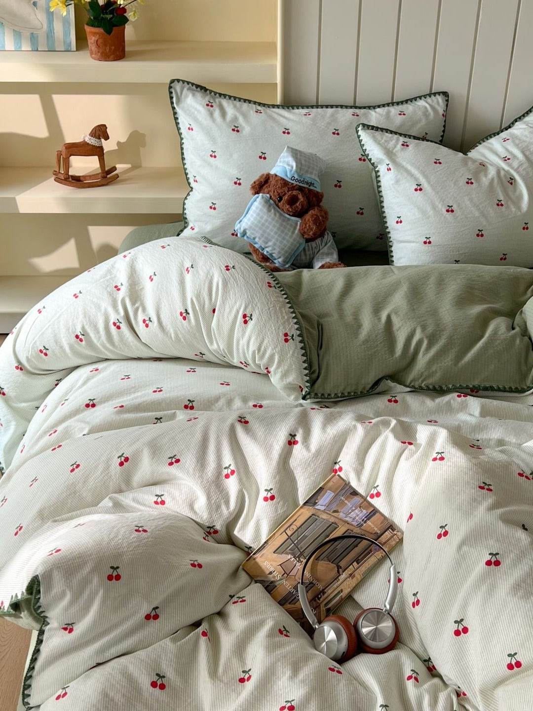 Meadow Embroidered Double-Gauze Duvet Cover Set original reference image 36