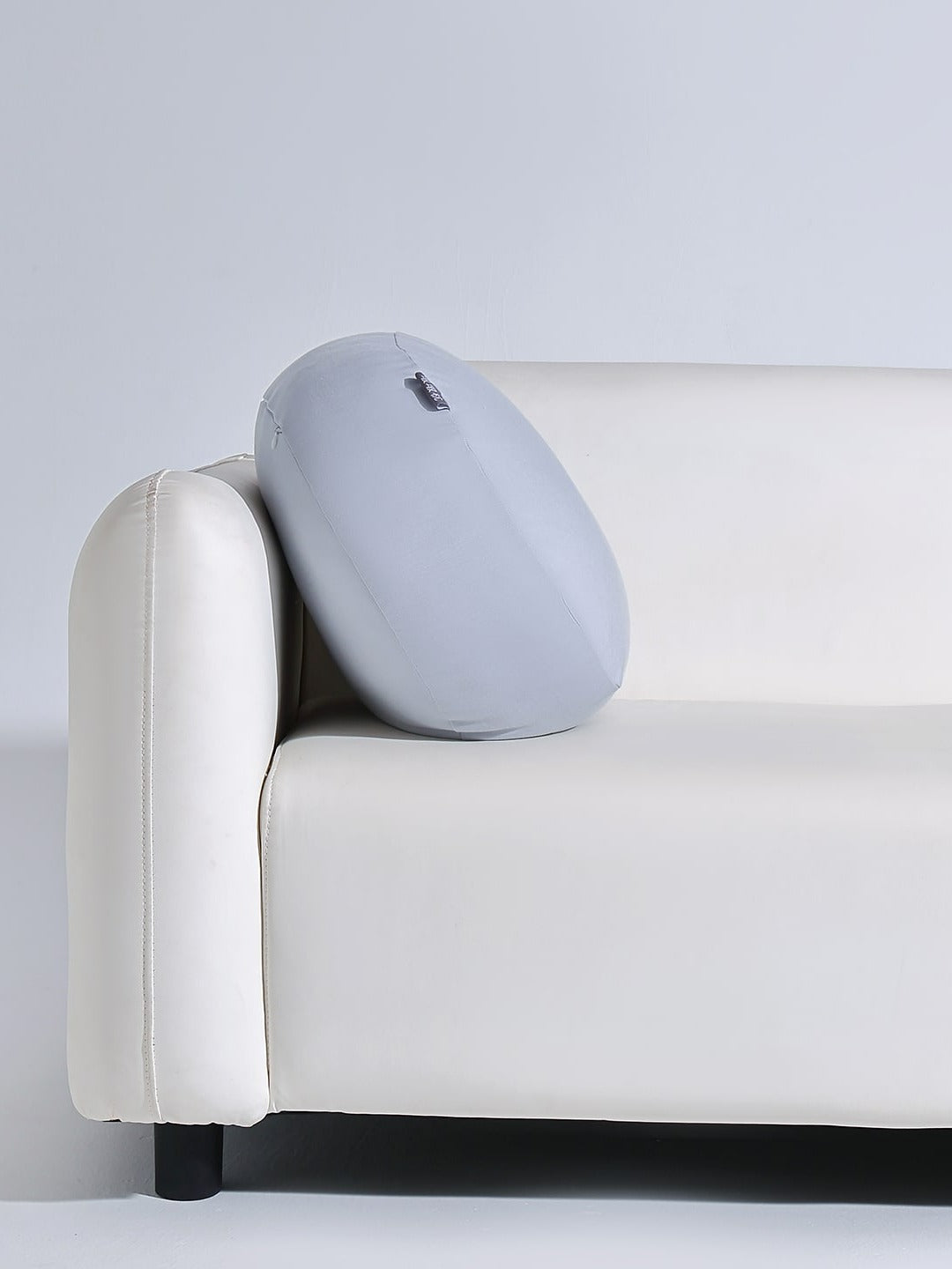 Pebble Round Jersey Cushion original reference image 13