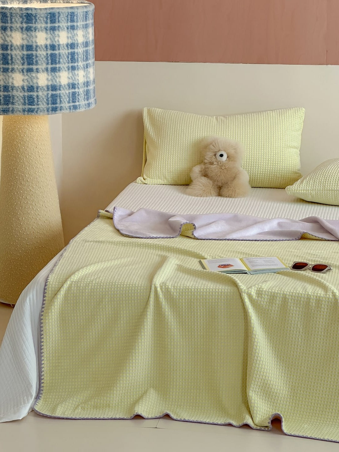 Pineapple Waffle Plush Throw Blanket original reference image 7