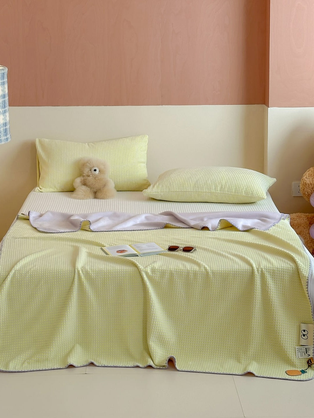 Pineapple Waffle Plush Throw Blanket original reference image 8