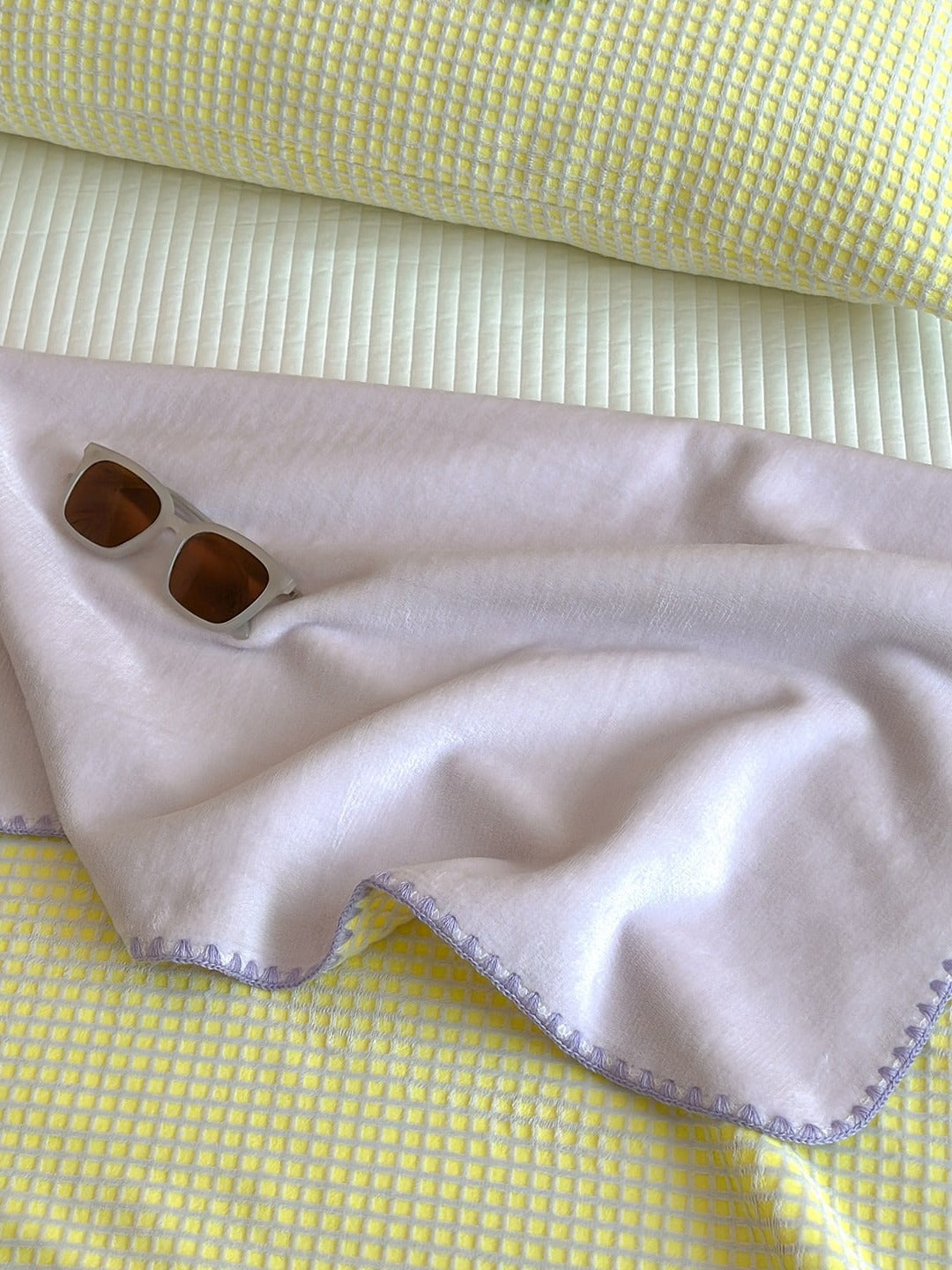 Pineapple Waffle Plush Throw Blanket original reference image 11