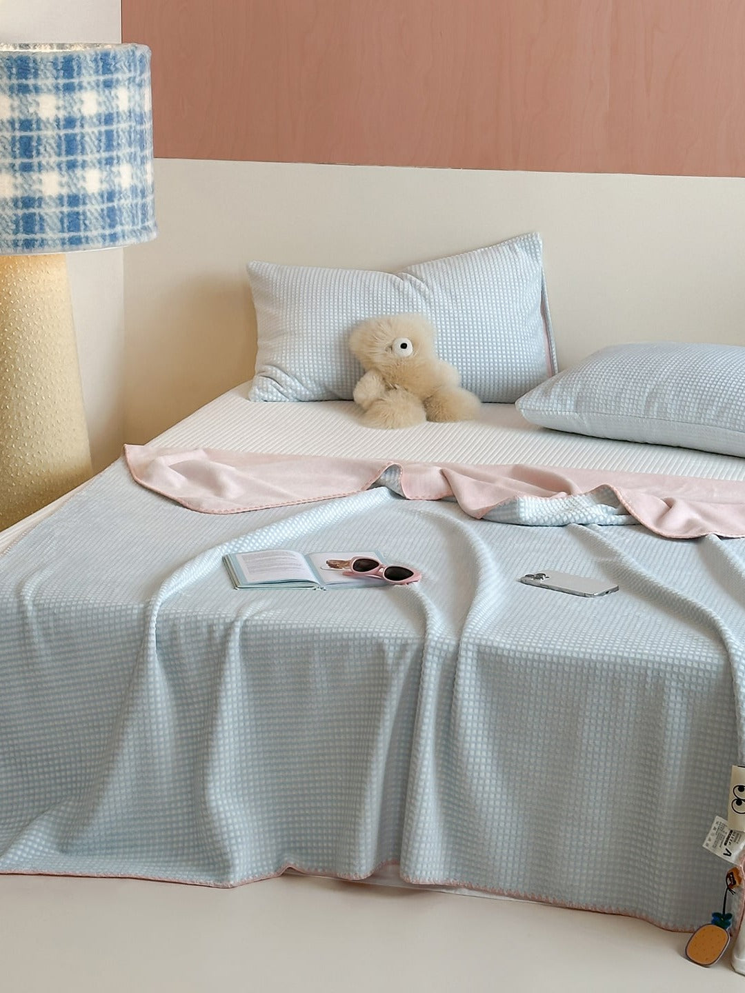 Pineapple Waffle Plush Throw Blanket original reference image 16