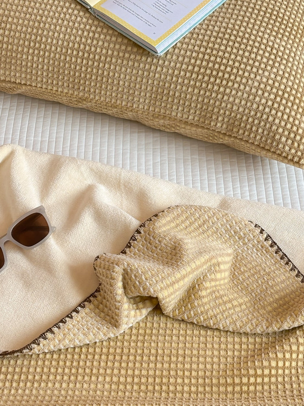 Pineapple Waffle Plush Throw Blanket original reference image 35