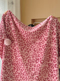 Pom-Pom Leopard Plush Throw Blanket original reference image 8