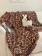 Pom-Pom Leopard Plush Throw Blanket original reference image 14