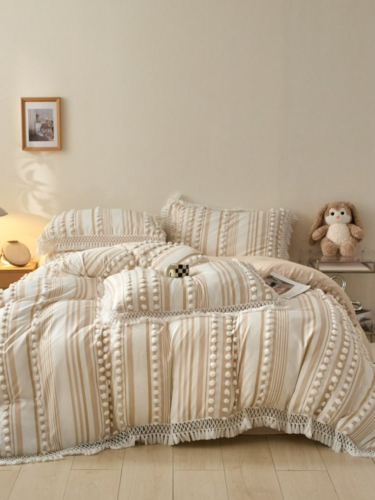 Pom Stripe Tassel Bedding Set original reference image 2