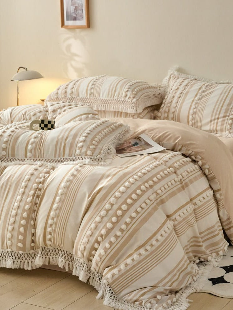 Pom Stripe Tassel Bedding Set original reference image 3