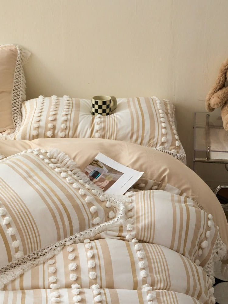 Pom Stripe Tassel Bedding Set original reference image 5