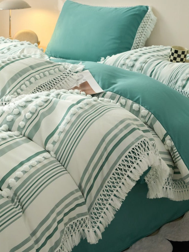 Pom Stripe Tassel Bedding Set original reference image 18