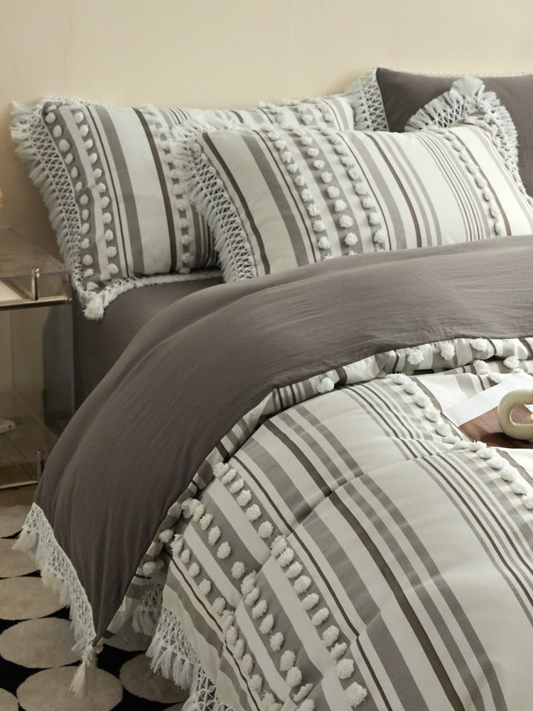 Pom Stripe Tassel Bedding Set original reference image 21