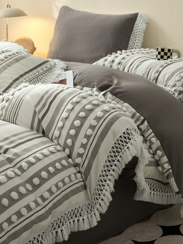 Pom Stripe Tassel Bedding Set original reference image 24
