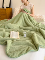 Scallop Edge Sherpa Throw Blanket original reference image 7