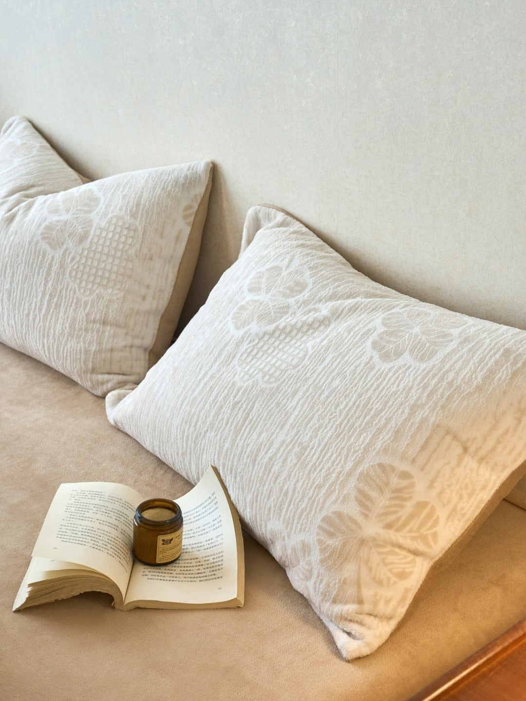 Sculpted Floral Plush Bedding Set original reference image 7