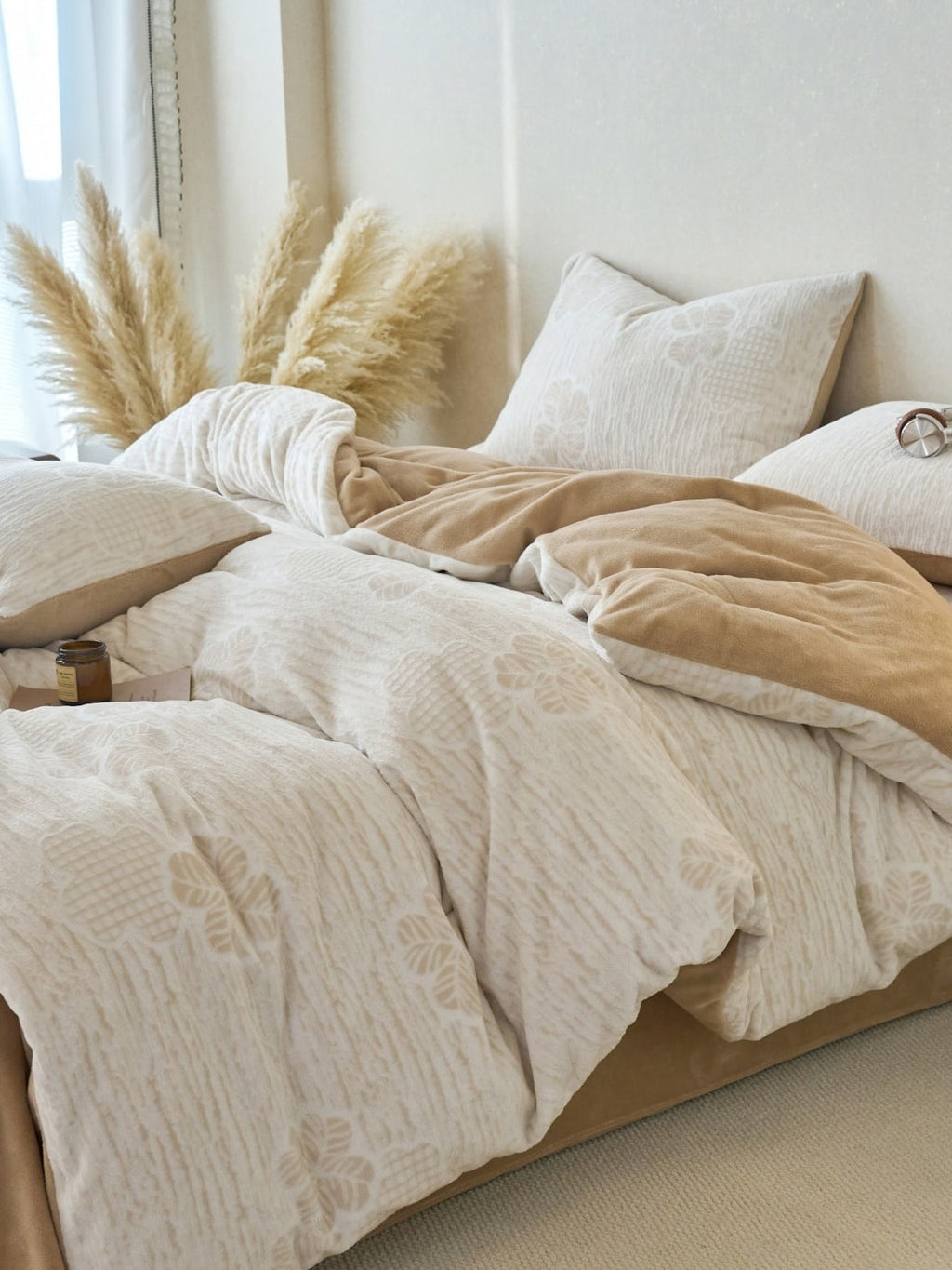 Sculpted Floral Plush Bedding Set original reference image 9