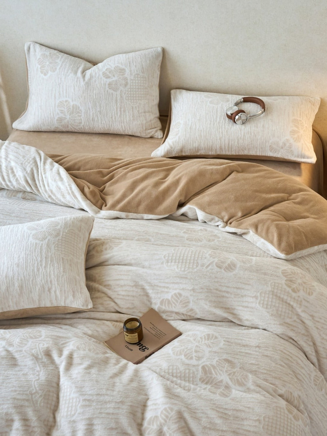 Sculpted Floral Plush Bedding Set original reference image 10