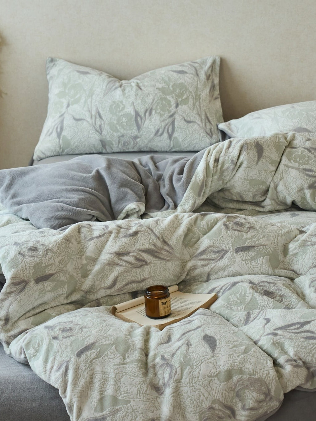 Sculpted Floral Plush Bedding Set original reference image 28