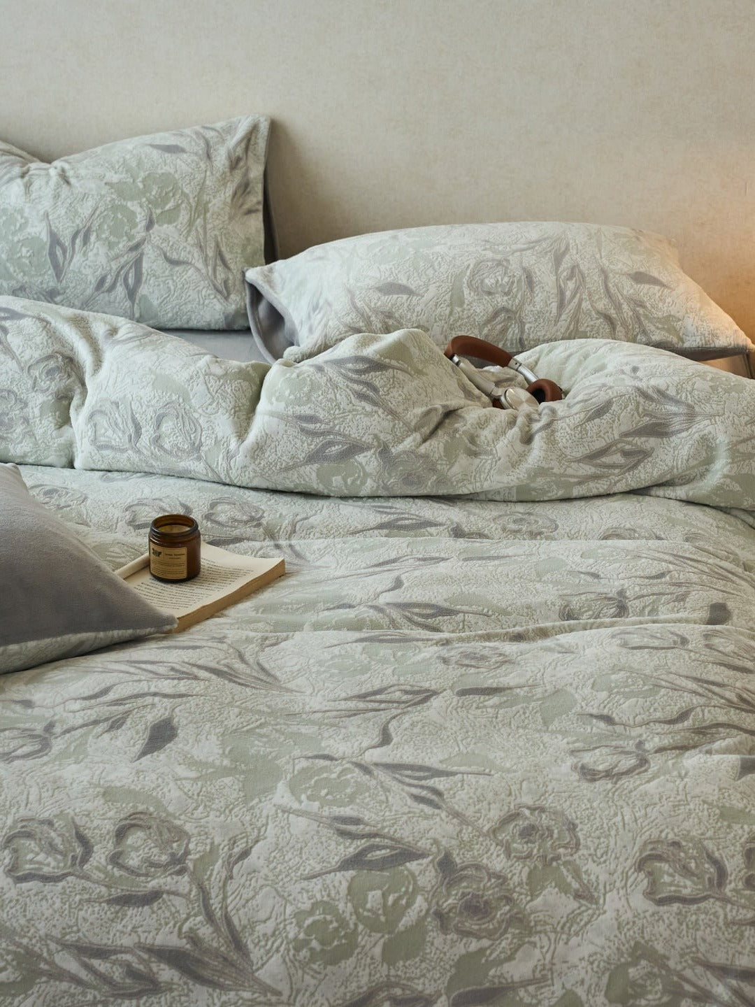 Sculpted Floral Plush Bedding Set original reference image 30