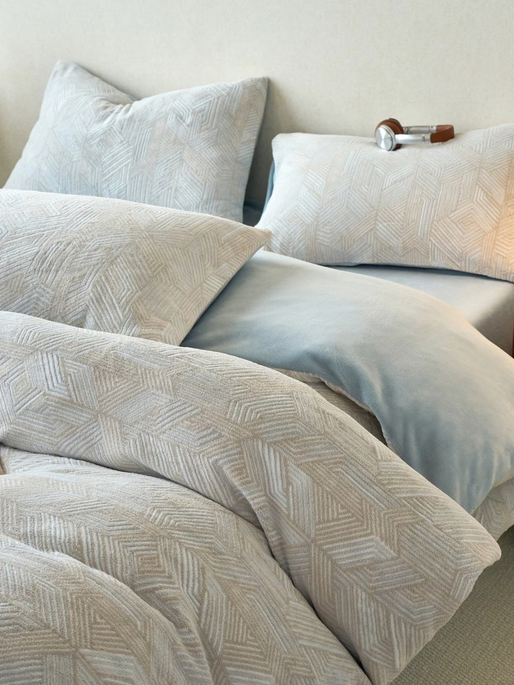 Sculpted Floral Plush Bedding Set original reference image 67
